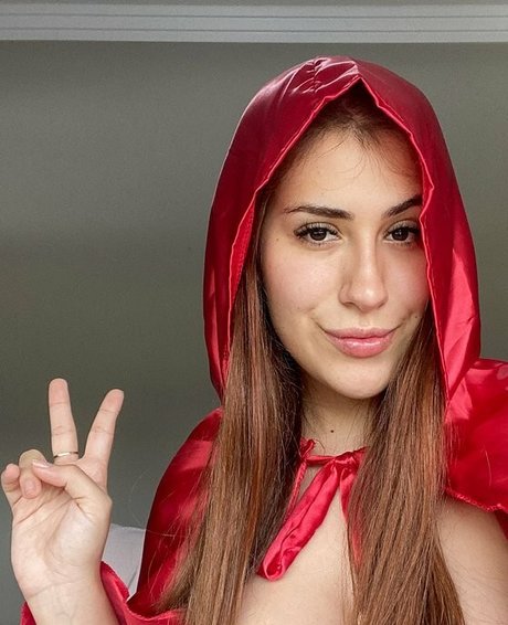 Sweet Mila naked model archive