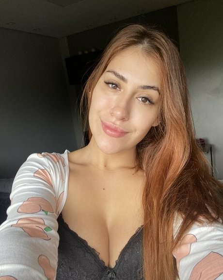 Sweet Mila model art photos