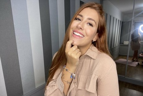 Sweet Mila xxx star picture