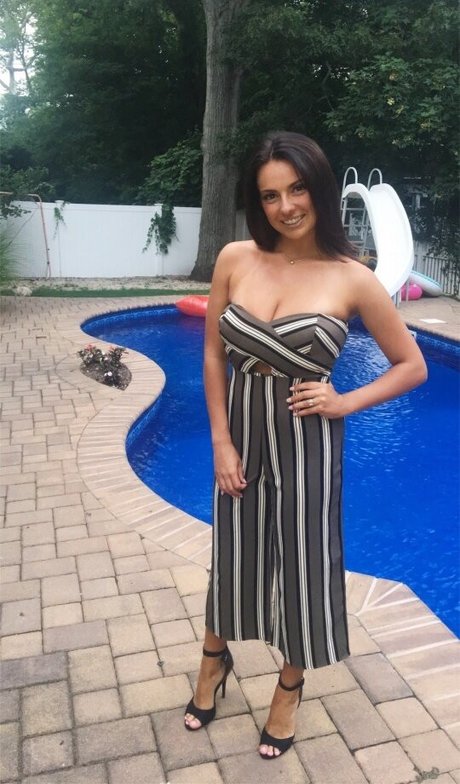 Rachel Winchester pretty model photo