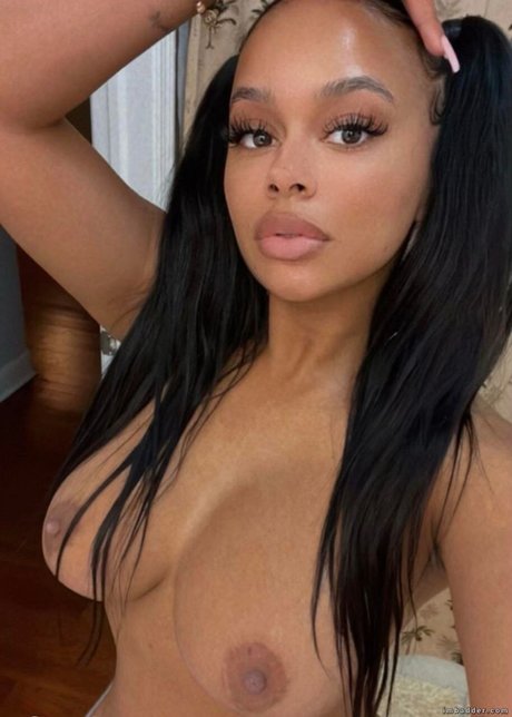 Winny Munhoz pretty model pictures