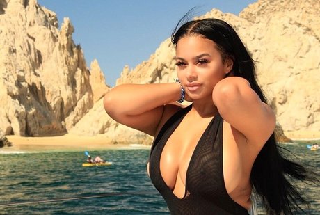 Winny Munhoz Profile