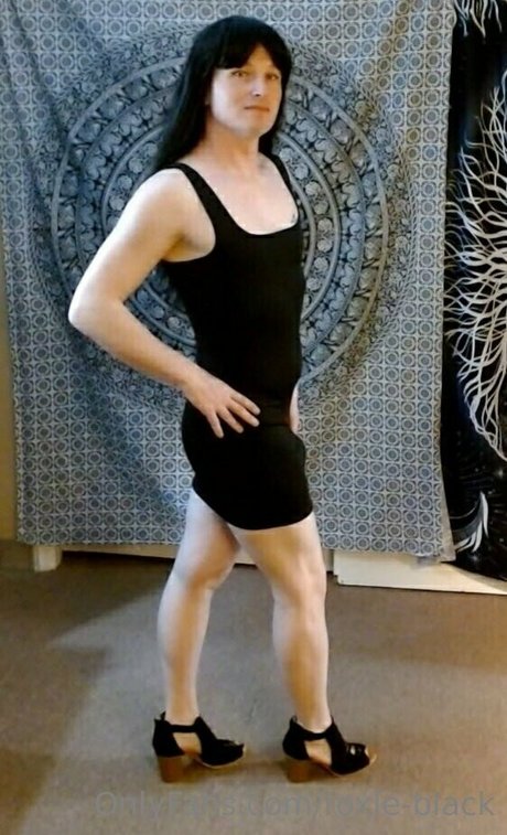 roxie black exclusive star archive