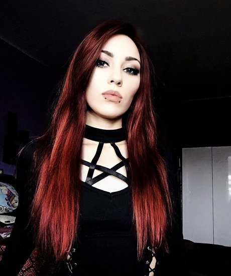 freyanillinht pornstar top image