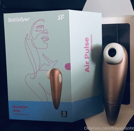 freyanillinht high quality actress galleries