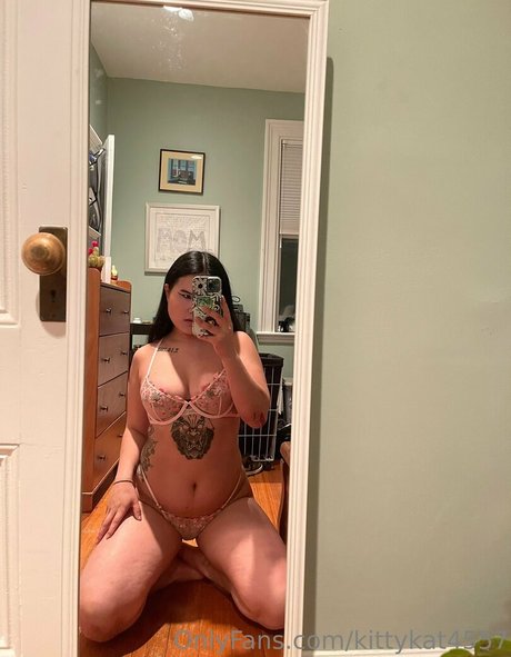 kittykat4557 star top image