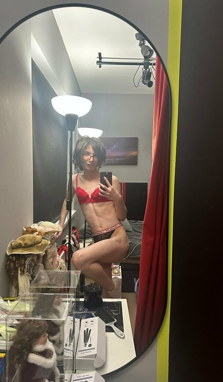 kris srose exclusive actress photo