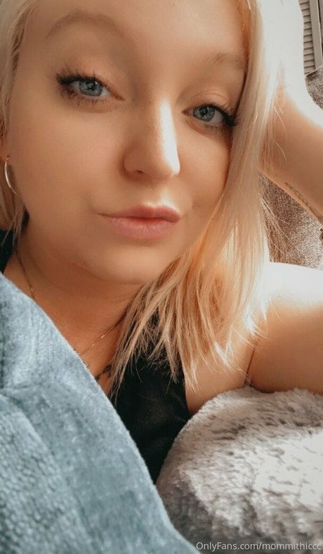 mommithiccc xxx pornstar galleries