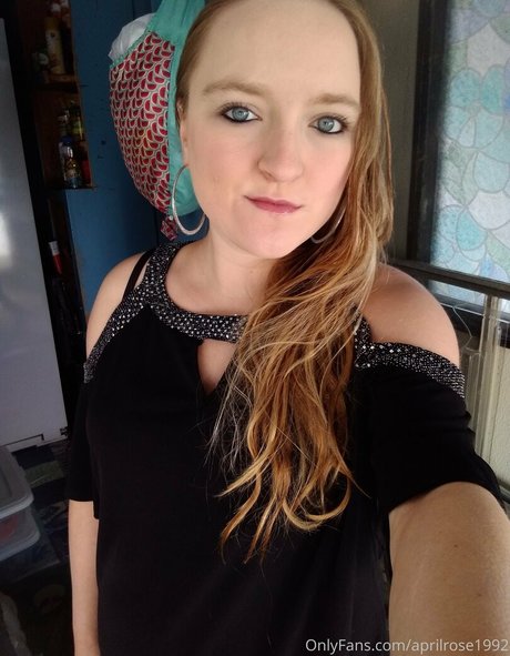 aprilrose1992 model hot photos