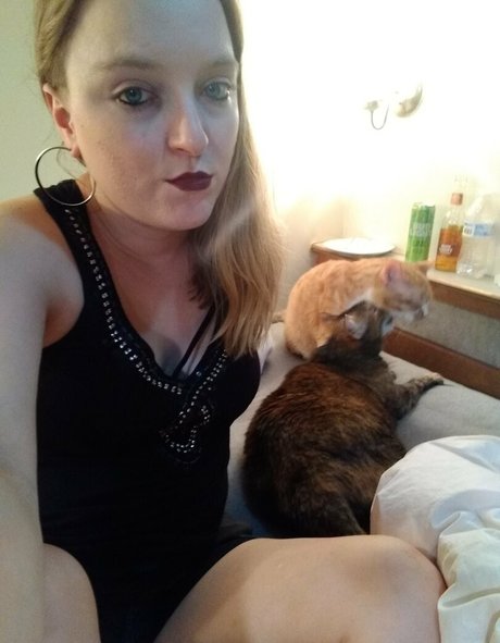 aprilrose1992 exclusive actress photo