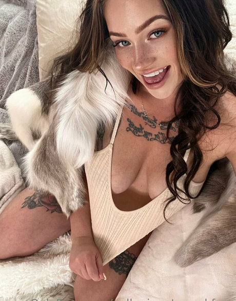 Valkyrieuntamed pornstar top photo