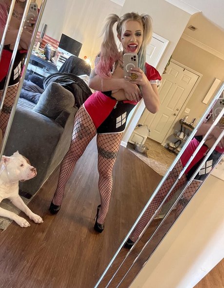 Valkyrieuntamed pretty model pictures