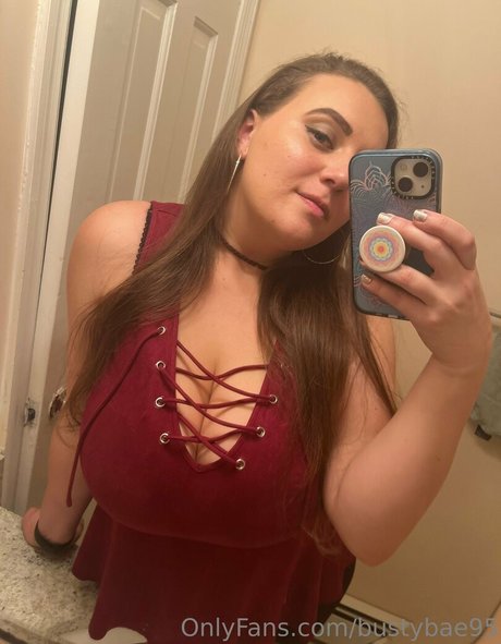 Bustybae95 naked star archive