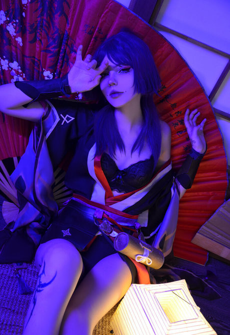 Flutterow pornstar erotic pictures