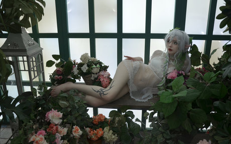 Flutterow pornstar top pictures