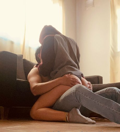 little sophy art model img