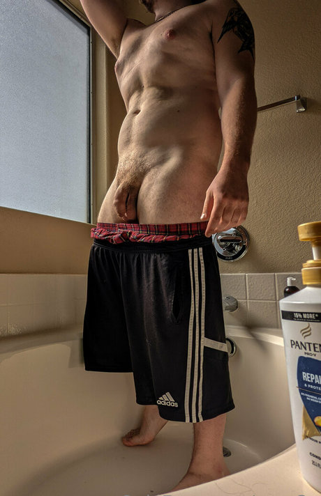 grav3y model erotic photos