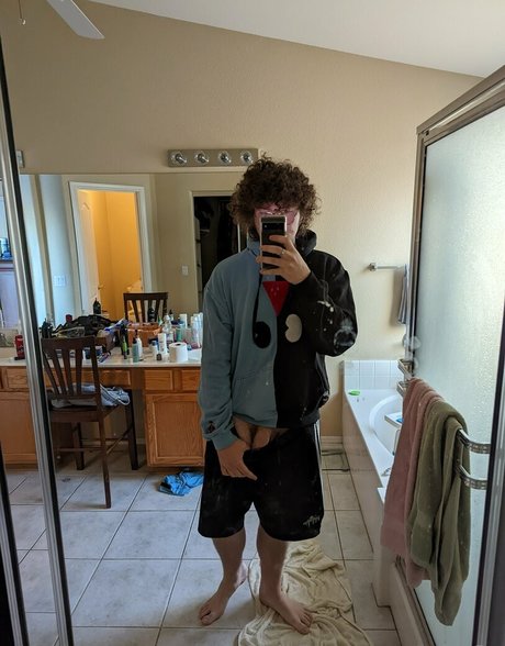 grav3y best model image