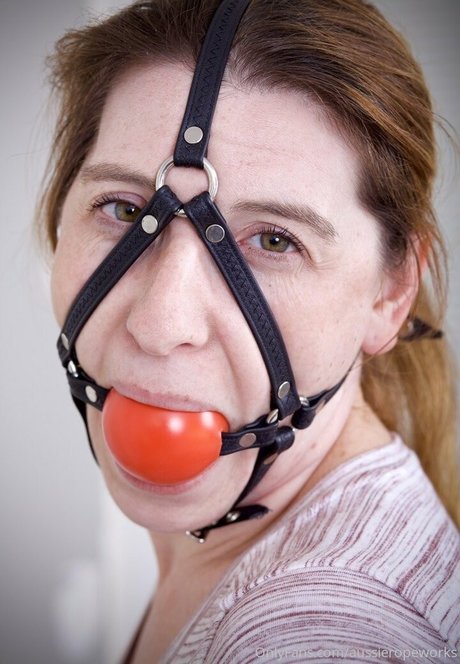 tiny asian onlyfans pornographic picture