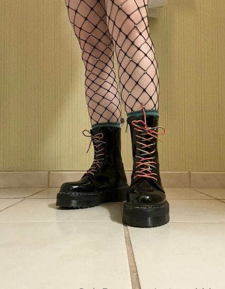 leggings onlyfans beautiful nude galleries