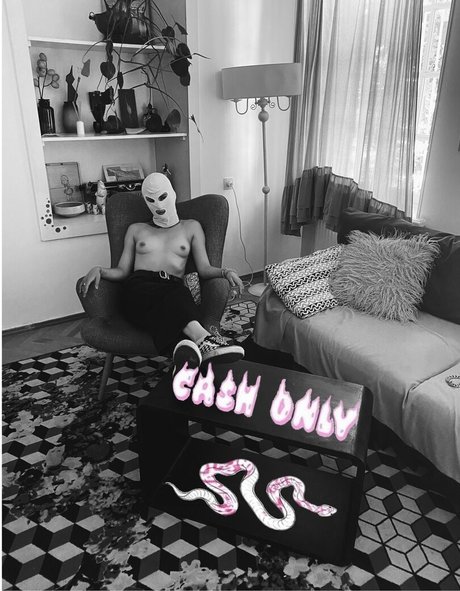 onlysukiclub free star nudes img