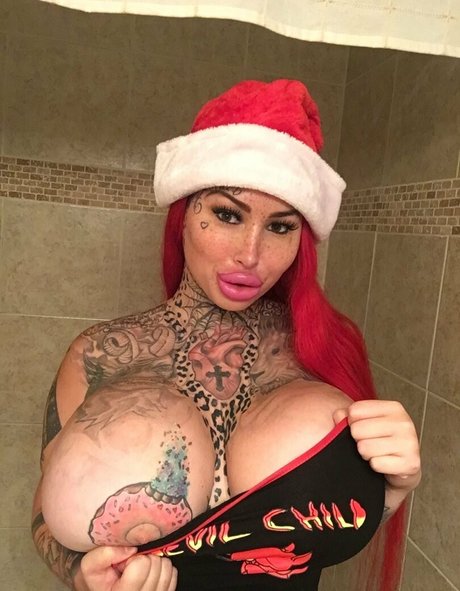 asian onlyfans top pic