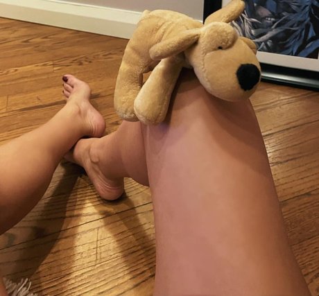 blonde secretary onlyfans pornographic images