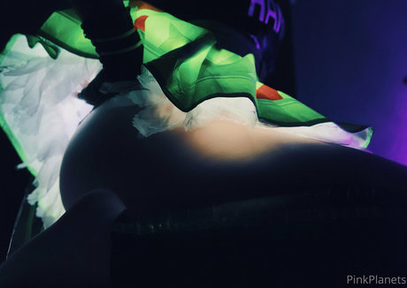 PlanetPlayBunny model xxx photos