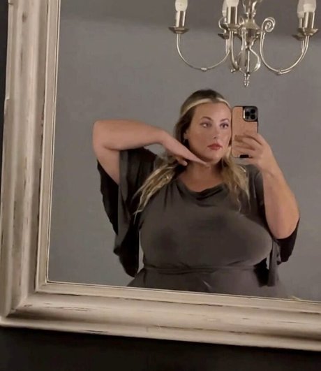 juiceefruitee pornstar art pics