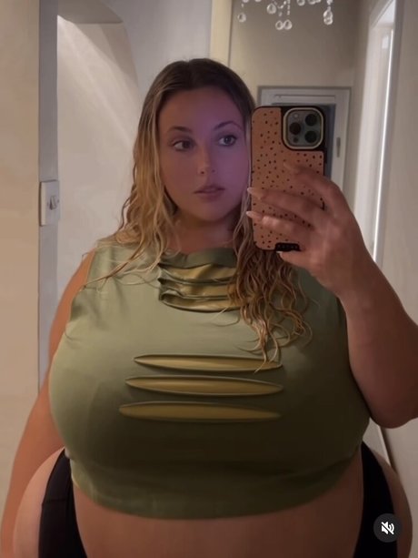 juiceefruitee star high quality pics