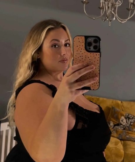 milf wife onlyfans hd img
