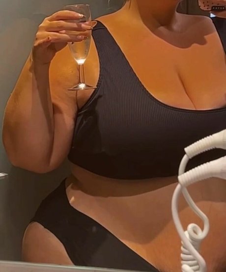 juiceefruitee pornstar adult image