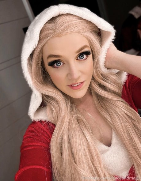 chaosandmagic nice model pictures