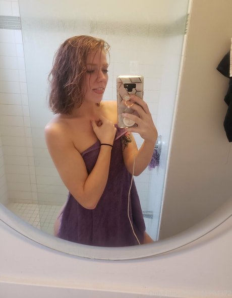 chaosandmagic model hot image