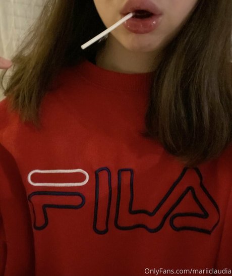 mariiclaudia pretty star pic