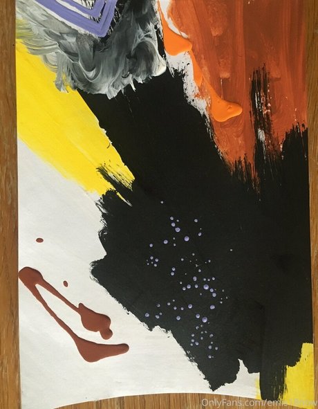 emis18now model pretty photos