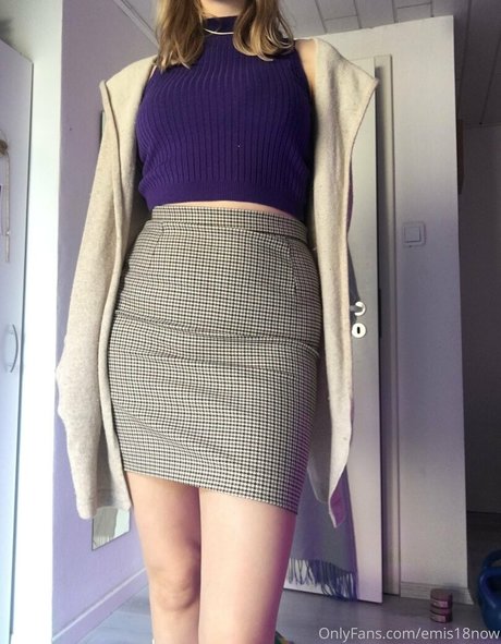 emis18now star pornographic pictures