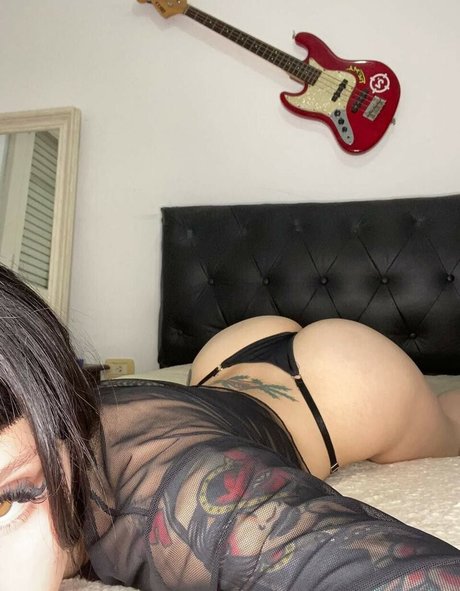 La Roli nudes pornstar img