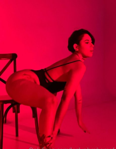 leslyabrahamof model beautiful galleries