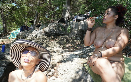 thick latina milf onlyfans free photo