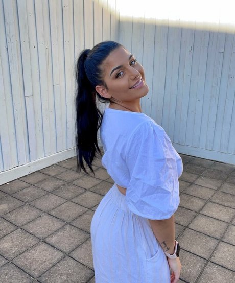 Jesy Lee model best picture