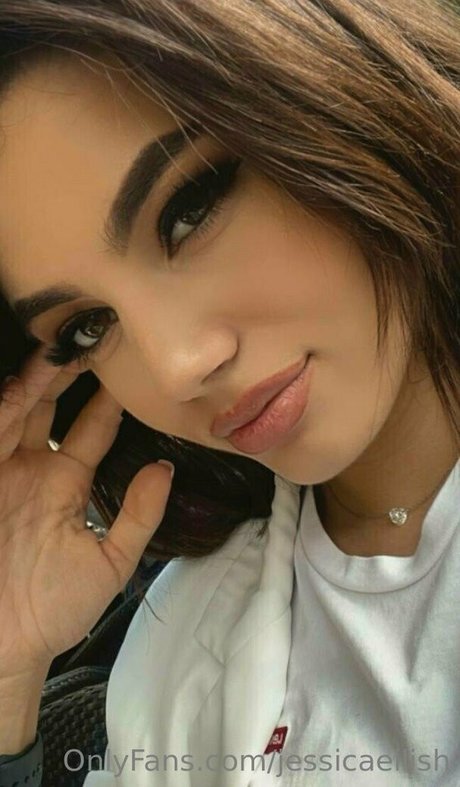 jessicaeilish pornographic model picture