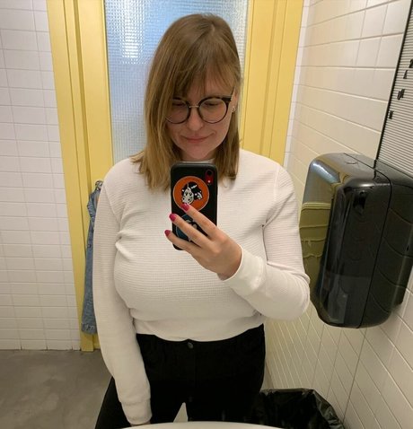 Veronika Ivanova high quality actress picture