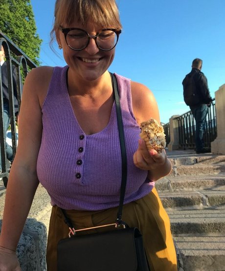 bbw glasses onlyfans hot nude picture