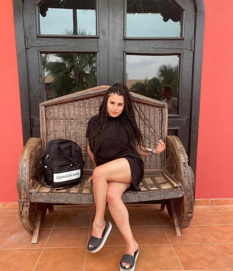 feet teen onlyfans art porn photo