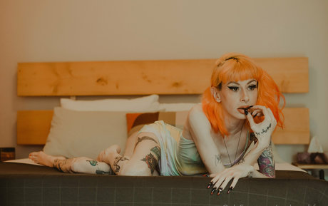 ondreeahfree erotic model img