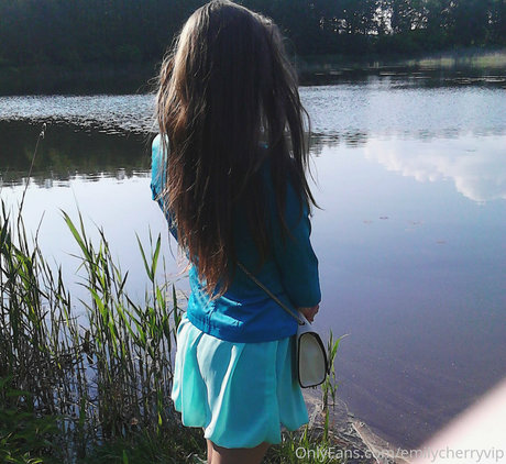 emilycherryvip free star pic