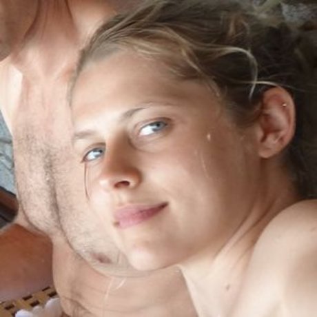 Teresa Palmer xxx model pic
