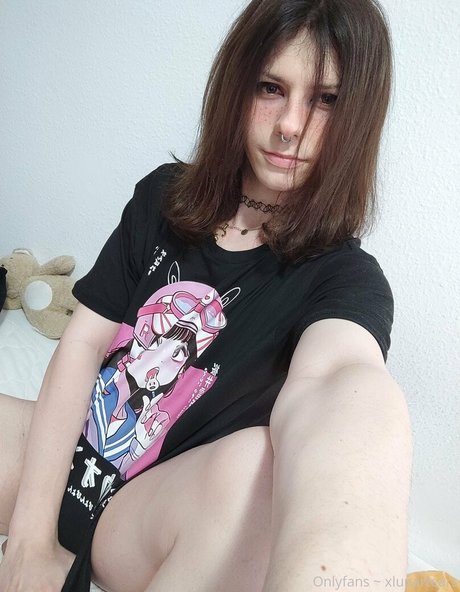 Xlunartears star nude galleries