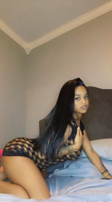 petitedoll23 model sex archive